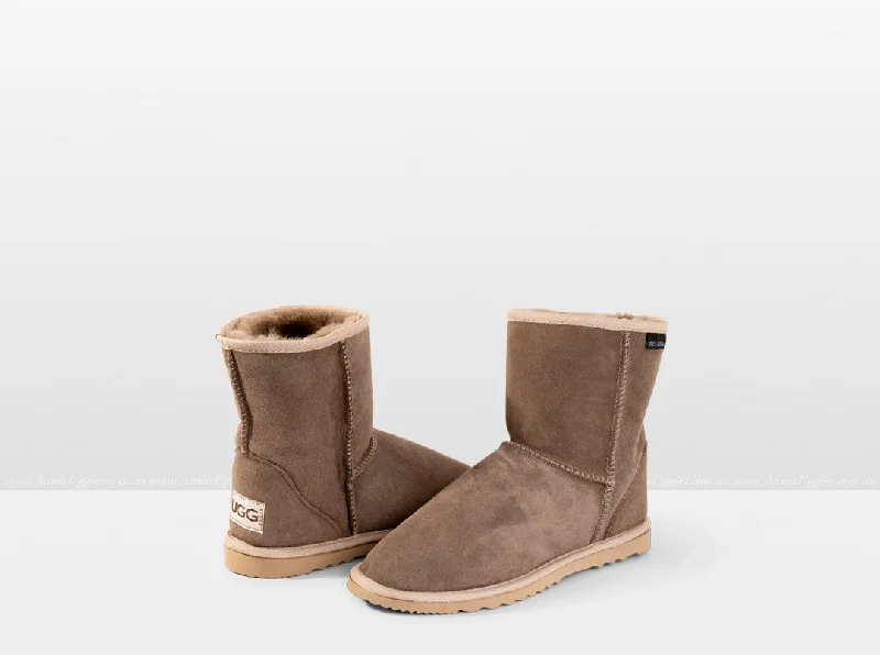 Adult's Classic Short Boot | Latte