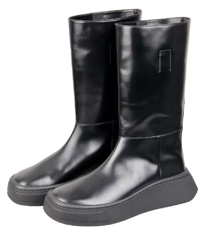 Prada Men's Black Brushed Spazzolato Leather Boots 2WG013