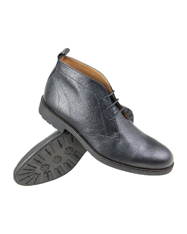 Black Scotch Grain Leather Chukka Boots