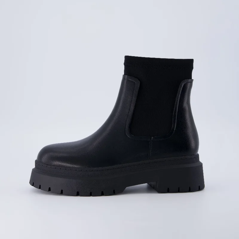 Dee Chelsea Boot