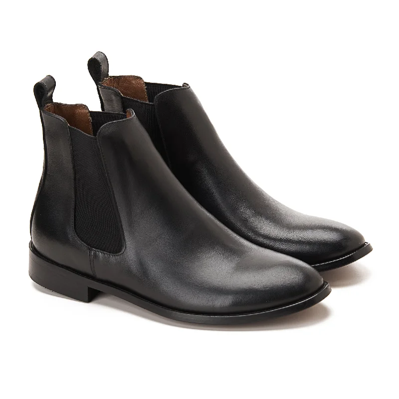 Leather Chelsea Boots Black