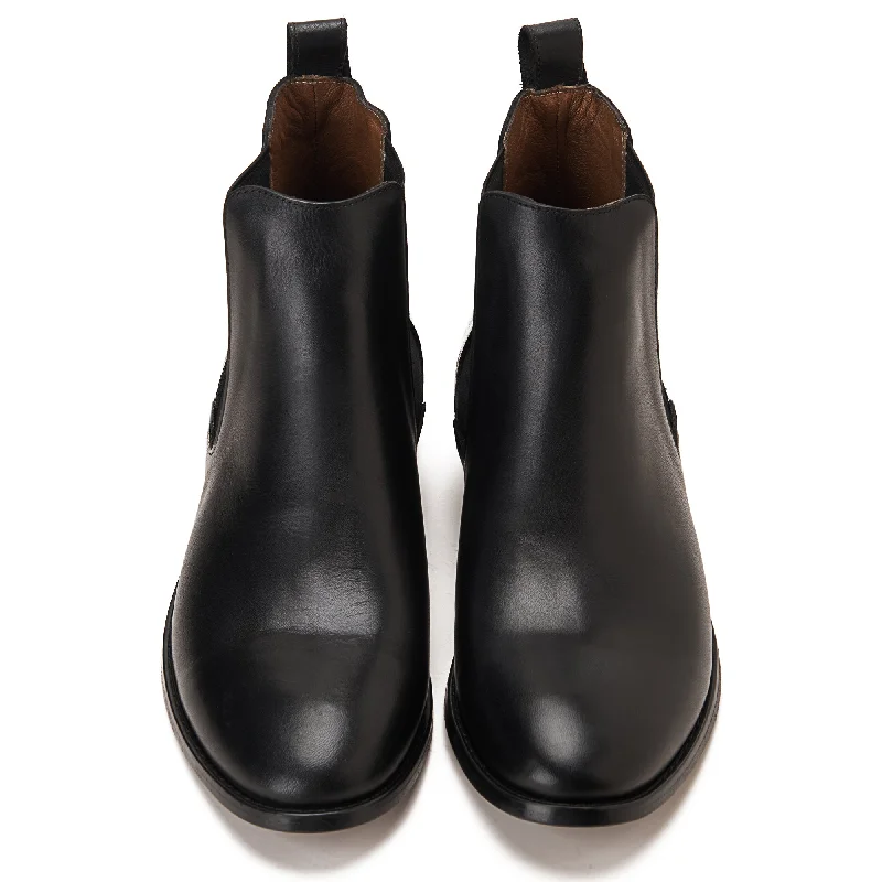 Leather Chelsea Boots Black