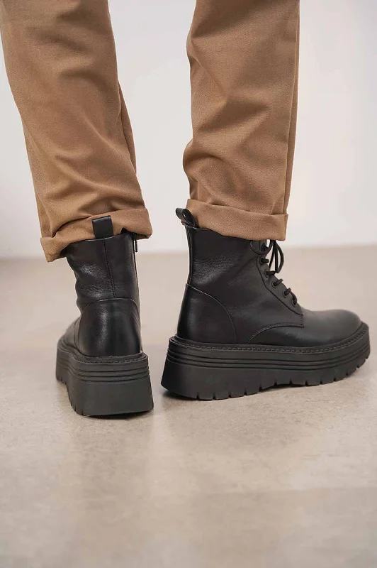 LEATHER COMBAT BOOTS