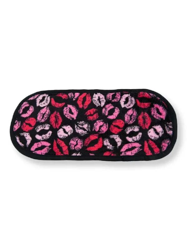 Makeup Eraser Midnight Kisses Black 15.5 x 7.5 in